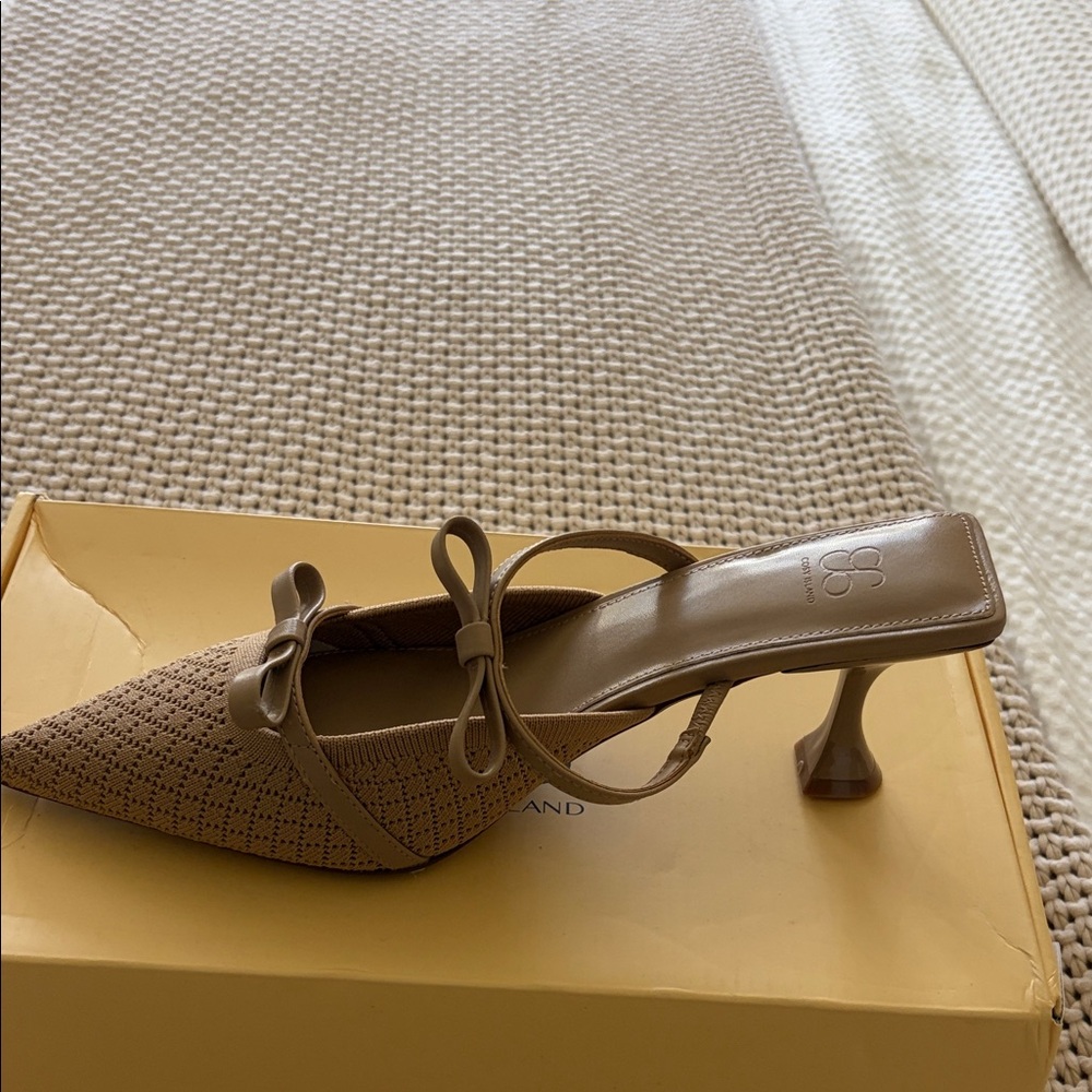 Pointed Toe Knit Slingback Mule in Brown with Bow Accent